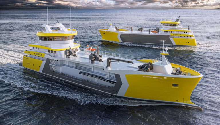 To prosessbåtar på havet